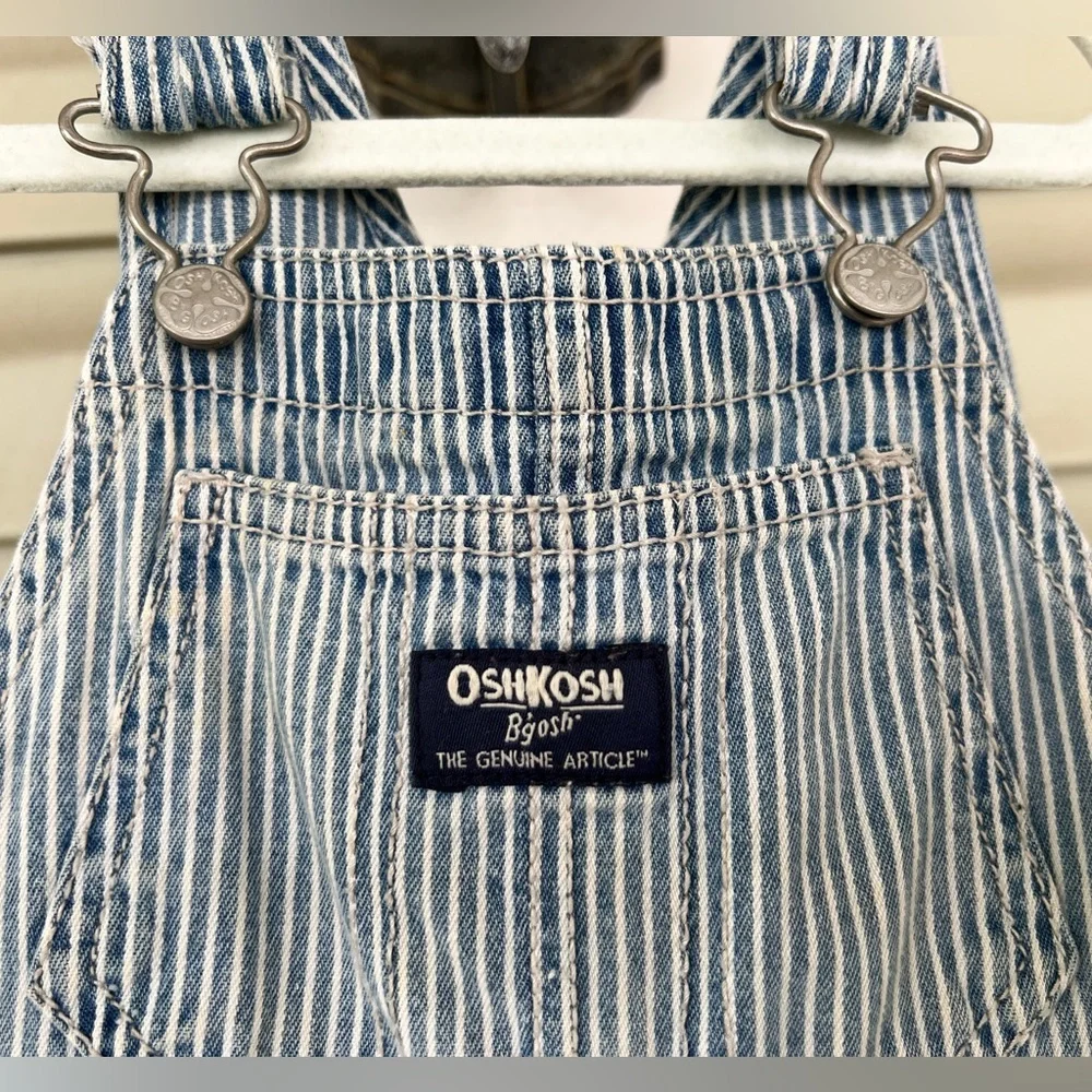 Oshkosh B’Gosh Boys Sz 24 Months Blue & White Striped Denim Conductor Overalls